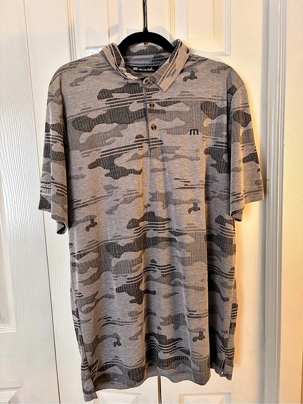 Travis Mathew’s Men's Camo Polo Shirt Size XXL Like New